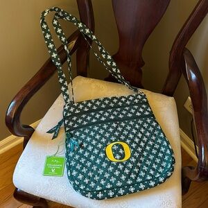 NWT Vera Bradley Collegiate Collection University of Oregon triple zip hipster